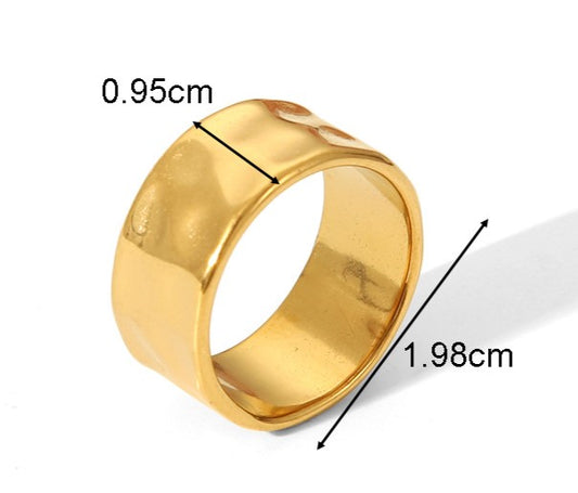 Wave Band Ring
