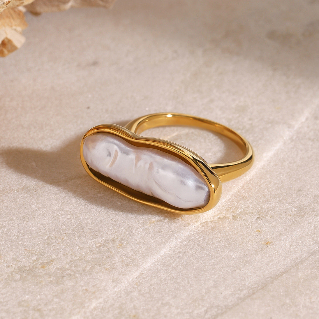 Virginie pearl ring