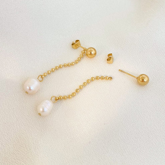 Âme Claire Gold Stud Earrings